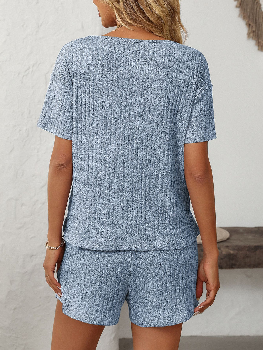 148d8bb9-7250-4cd5-af1f-d5b516293bfd