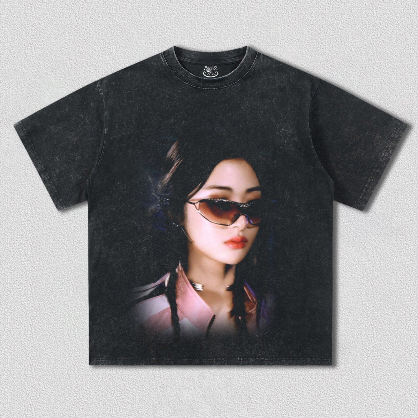 lesserafim YUNJIN TEE 9.10