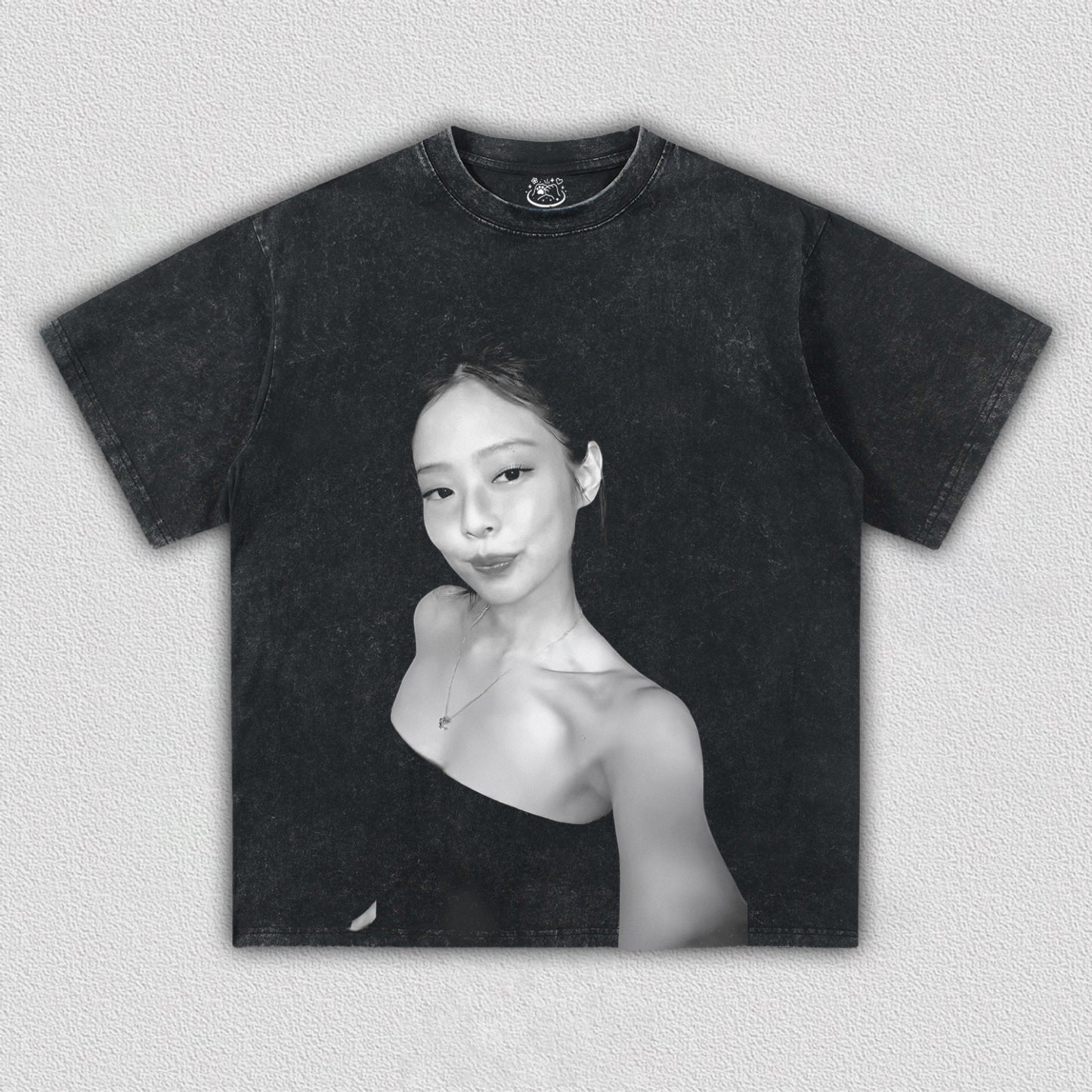 BLACKPINK Jennie TEE 10.31