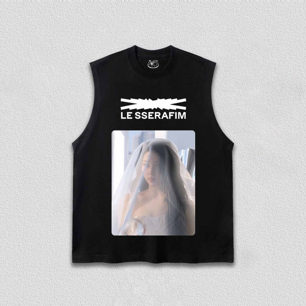 LE SSERAFIM Huh Yunjin TEE