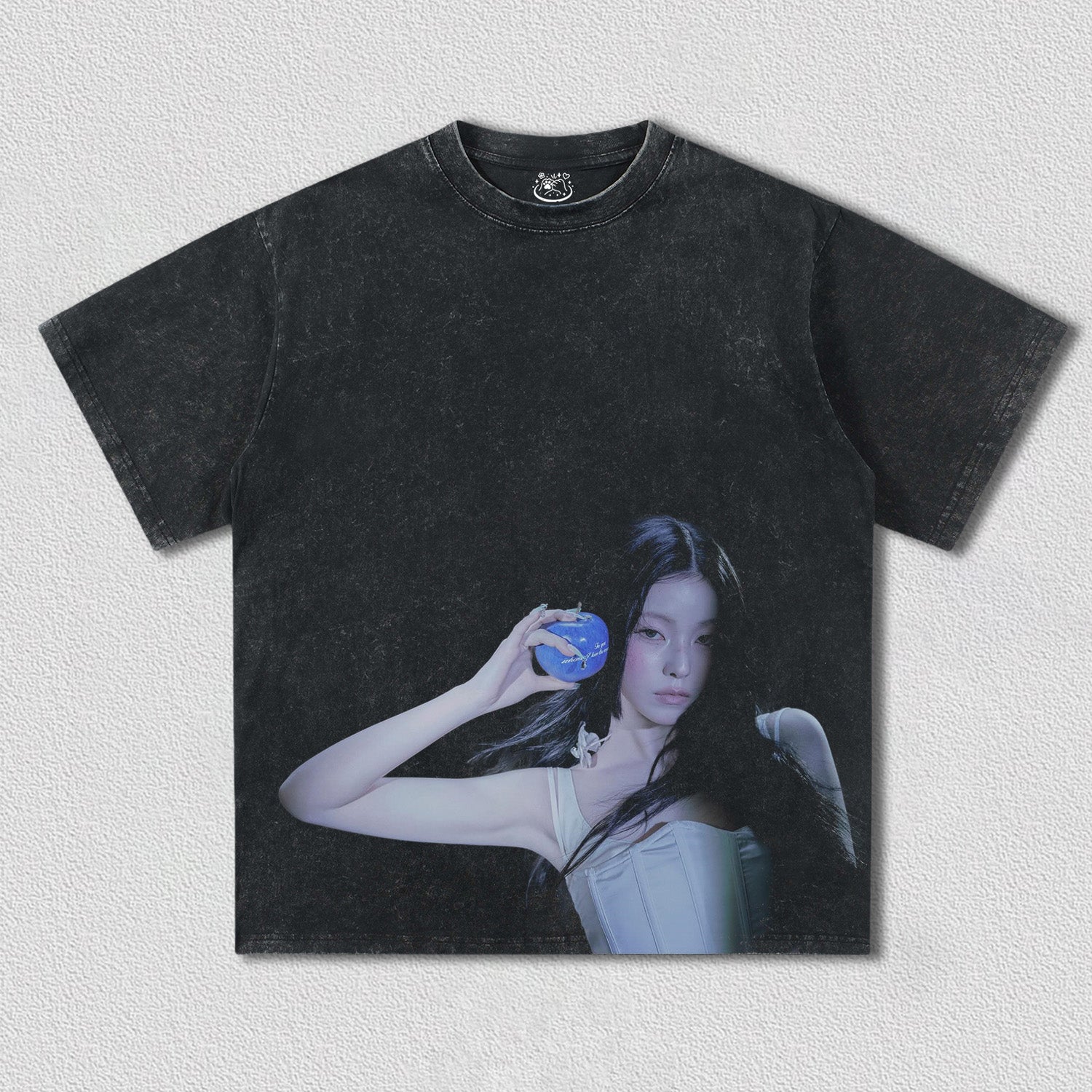 NMIXX Kyujin TEE