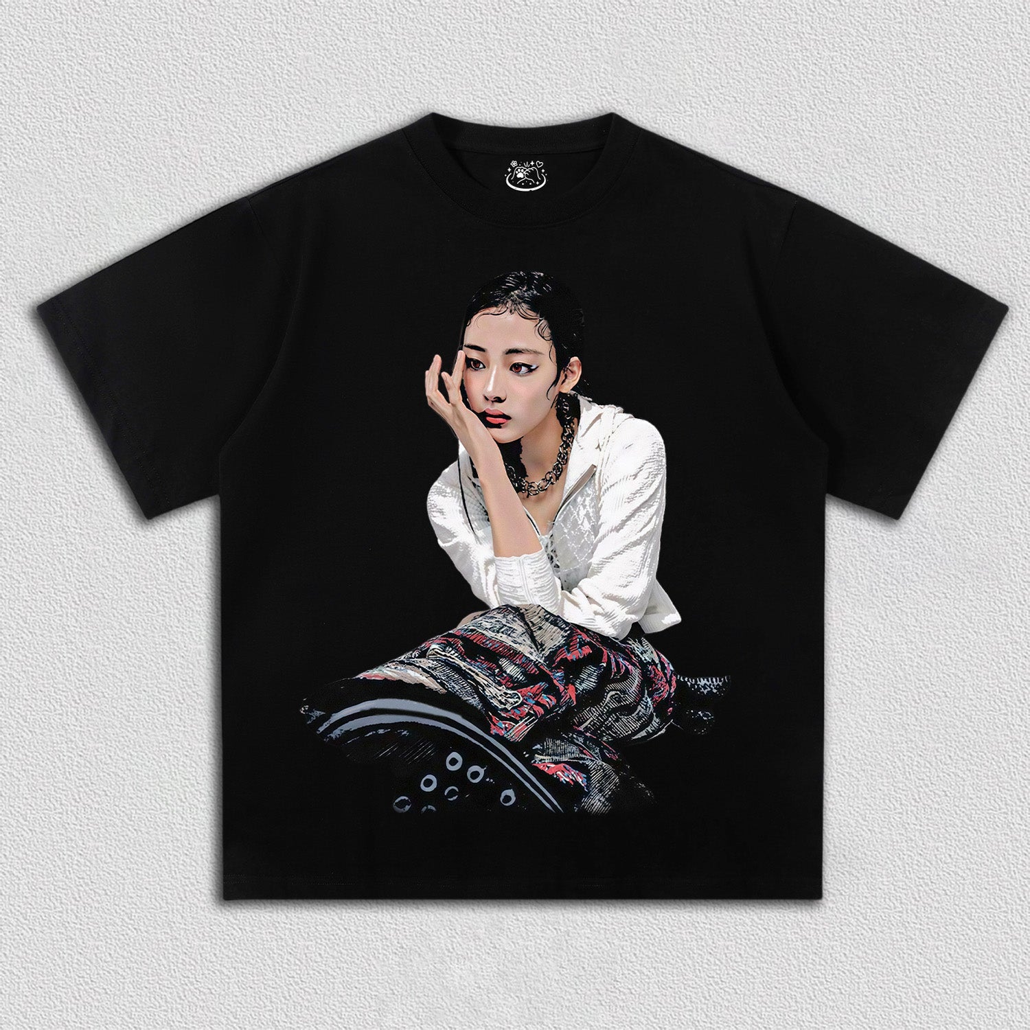 NewJeans  MINJI TEE 8.22