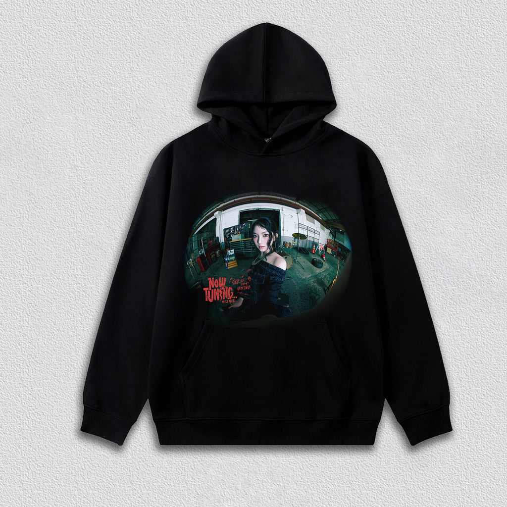 STAYC ISA-Now Tuning 111.2 MHz HOODIES