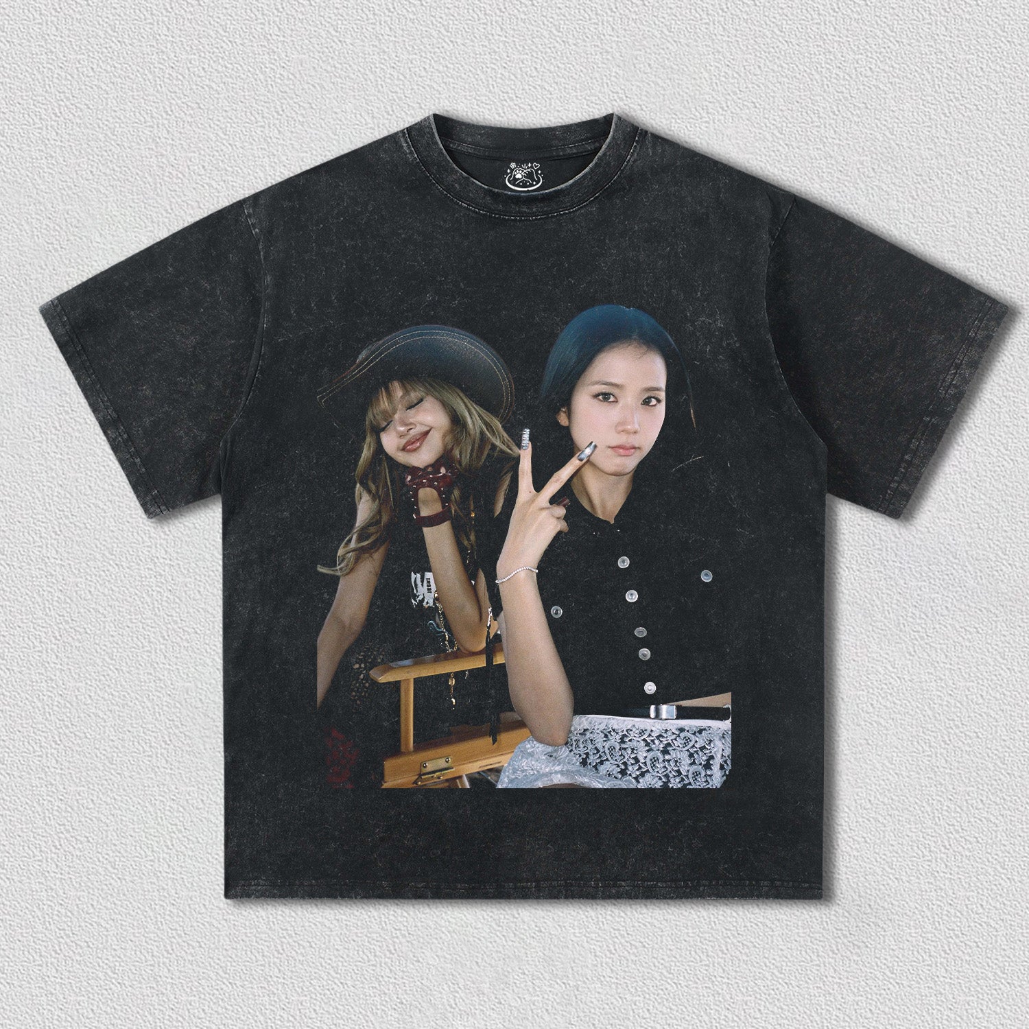 blackpink jisoo & lisa TEE