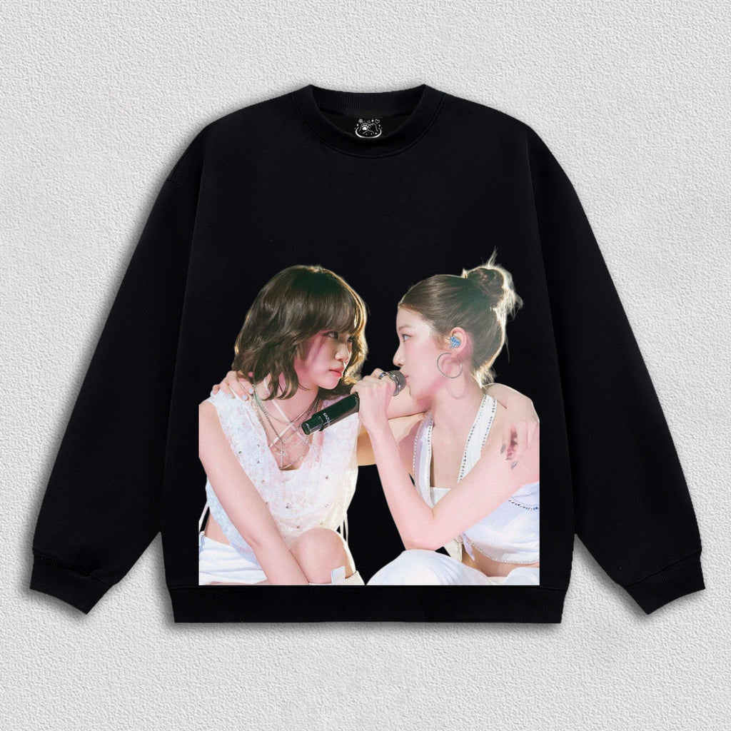 LE SSERAFIM chaewon and  kazuha