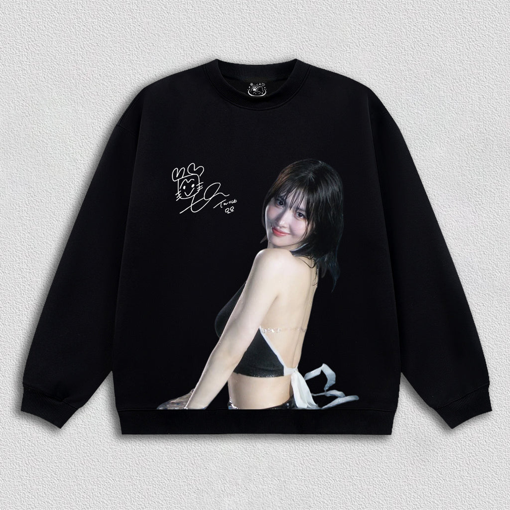 TWICE momo HOODIES-1